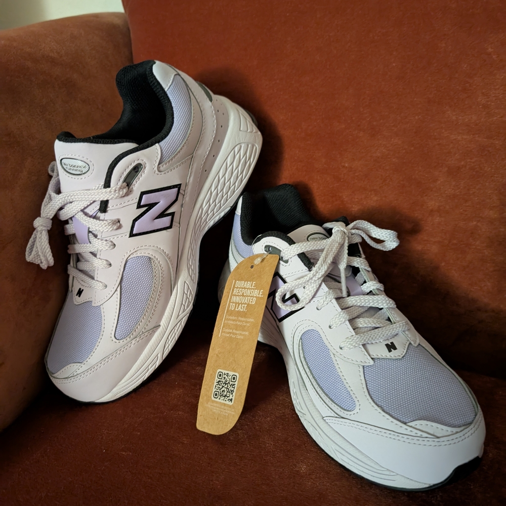 New Balance 2002R Kids Size 6.5